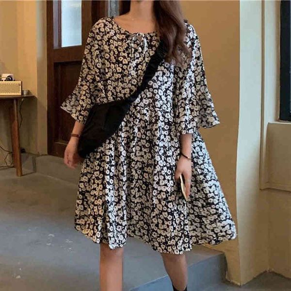 size 6xl 150kg plus size flower dress for women o neck loose floral dress female short sleeve vestidos summer dresses, Black;gray
size 6xl 150kg plus size flower dress for women o neck loose floral dress female short sleeve vestidos summer dresses, Black;gray