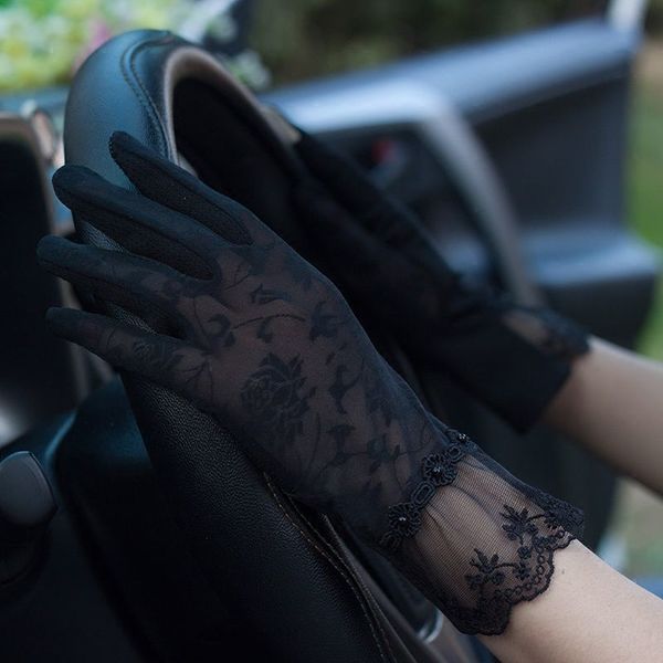 summer sunshade driving touch screen sunscreen gloves women' ice lace short thin cotton cycling motorcycle outdoor antiskid, Blue;gray
summer sunshade driving touch screen sunscreen gloves women' ice lace short thin cotton cycling motorcycle outdoor antiskid, Blue;gray