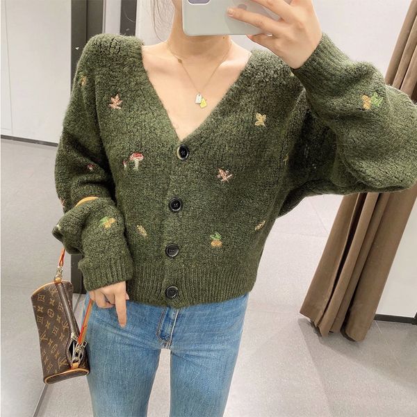 2021 new autumn winter women floral printed cardigan warm long sleeve vintage v-neck lady single-breasted sweater sij8, White;black
2021 new autumn winter women floral printed cardigan warm long sleeve vintage v-neck lady single-breasted sweater sij8, White;black