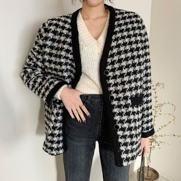 women's wool & blends woman geometric black and white woolen coat lady casual houndstooth cardigan single breasted autumn winter retro
women's wool & blends woman geometric black and white woolen coat lady casual houndstooth cardigan single breasted autumn winter retro