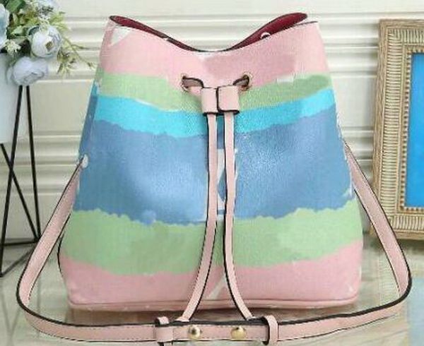 new pink crossbody women fashion famous shoulder bags flower printing desig handbags lady leather bucket bags purse 27x17x27cm, Black;red
new pink crossbody women fashion famous shoulder bags flower printing desig handbags lady leather bucket bags purse 27x17x27cm, Black;red