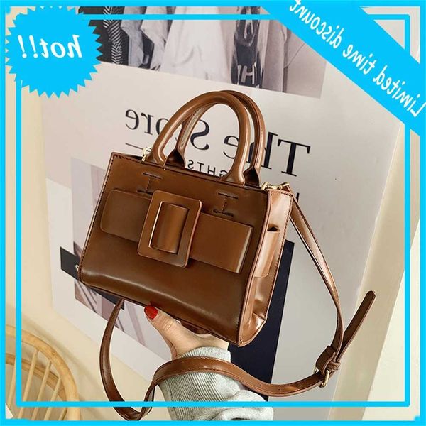 women's texture 2020 new net red small square simple one shoulder personalized portable messenger bag
women's texture 2020 new net red small square simple one shoulder personalized portable messenger bag