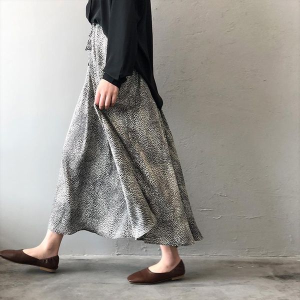 summer 2019 femme jupe retro gray leopard satin thin high a line fit women long skirts drop shipping, Black
summer 2019 femme jupe retro gray leopard satin thin high a line fit women long skirts drop shipping, Black