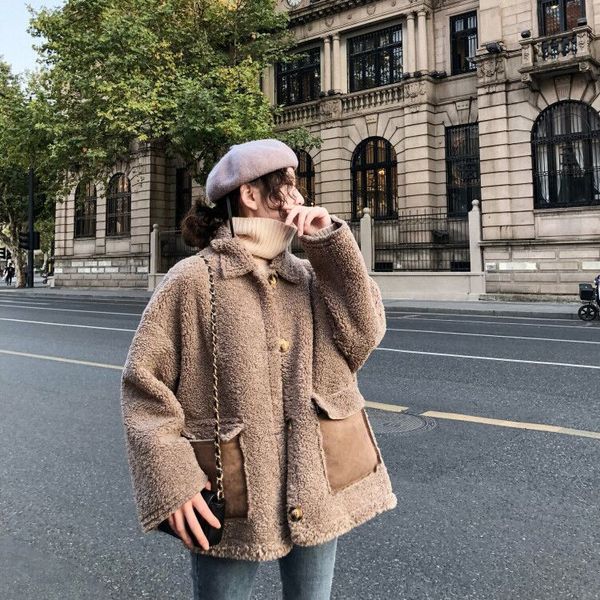 2021 new autumn and winter fur one thick plush short plus fat jackets women wool coat 43q6, Black;brown
2021 new autumn and winter fur one thick plush short plus fat jackets women wool coat 43q6, Black;brown