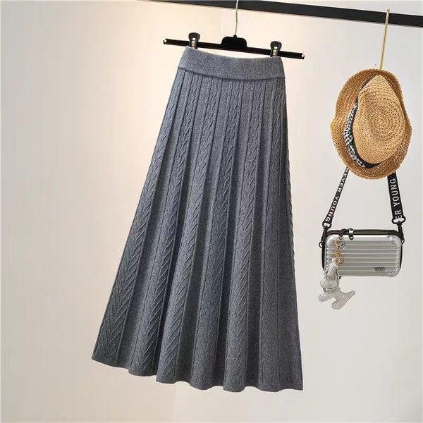 2021 new bling shiny a-line midi female autumn winter mid-length black pleated elegant skirt women vv48
2021 new bling shiny a-line midi female autumn winter mid-length black pleated elegant skirt women vv48