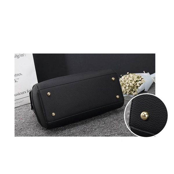 women shoulder bag new leather lady satchel handbag tote messenger shoulder bag women
women shoulder bag new leather lady satchel handbag tote messenger shoulder bag women
