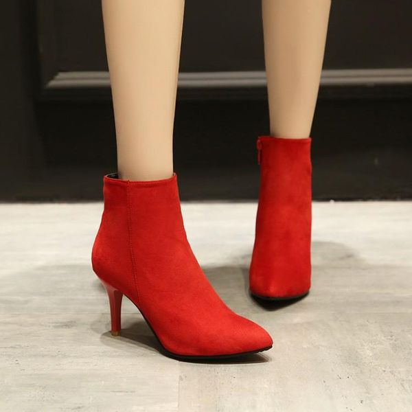 boots big size ma'am short pure color pointed fashion boot barrel suede high-heeled, Black
boots big size ma'am short pure color pointed fashion boot barrel suede high-heeled, Black