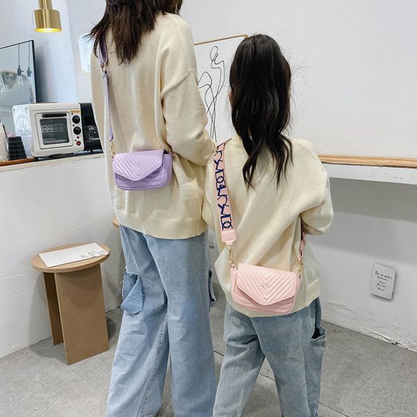 designer letter handbags new 2021 purse line bag single-shoulder a4586 embroidery messenger children bags girls princess girls kids brkgv
designer letter handbags new 2021 purse line bag single-shoulder a4586 embroidery messenger children bags girls princess girls kids brkgv