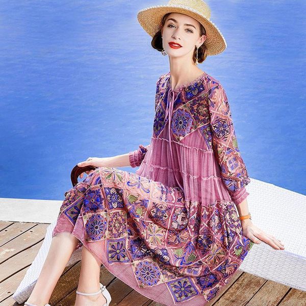 2020 new summer women fashion purple embroidery loose mid-aged mother dress female knee-length elegant dress vestitos y04, Black;gray
2020 new summer women fashion purple embroidery loose mid-aged mother dress female knee-length elegant dress vestitos y04, Black;gray