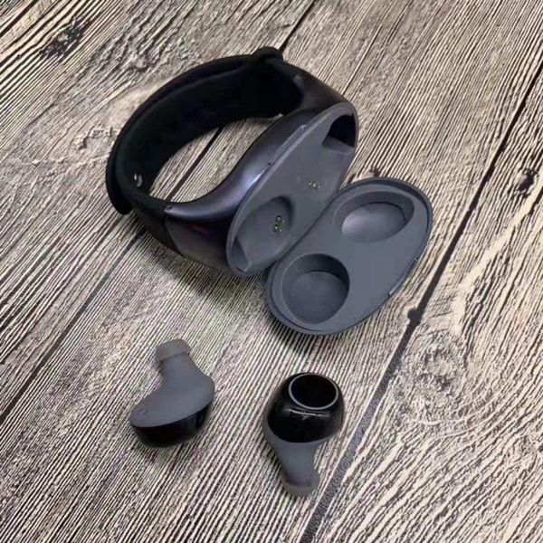zl portable wristband bass bluetooth 5.0 wireless earphones active noise reduction hi-fi in-ear earphones1
zl portable wristband bass bluetooth 5.0 wireless earphones active noise reduction hi-fi in-ear earphones1