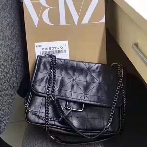 women bag 2020 chain bag large capacity high-end shoulder messenger fashion designer retro crossbody
women bag 2020 chain bag large capacity high-end shoulder messenger fashion designer retro crossbody