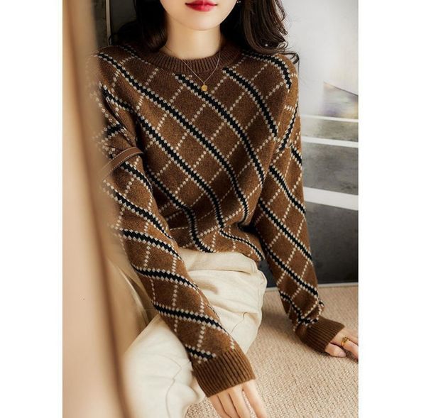 2021 long around neck foreign style plaid pattern wool new winter sweater mesh sbgi, White;black
2021 long around neck foreign style plaid pattern wool new winter sweater mesh sbgi, White;black