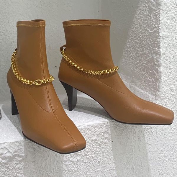new luxury women's ankle boots gold chain decorate black boots women genuine leather short boots chunky high heel winter shoes woman
new luxury women's ankle boots gold chain decorate black boots women genuine leather short boots chunky high heel winter shoes woman