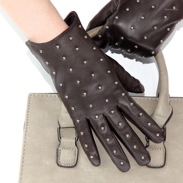 latest 2020 gloves woman' small sheep real leather gloves rivet style winter keep warm thicken plush lined women mittens xc2051, Blue;gray
latest 2020 gloves woman' small sheep real leather gloves rivet style winter keep warm thicken plush lined women mittens xc2051, Blue;gray