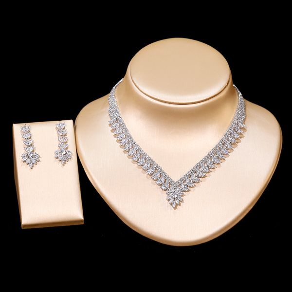 luxury ladies 4 styles elegant women's necklace and earrings set cubic zirconia pendant necklace women's party jewelry, White
luxury ladies 4 styles elegant women's necklace and earrings set cubic zirconia pendant necklace women's party jewelry, White
