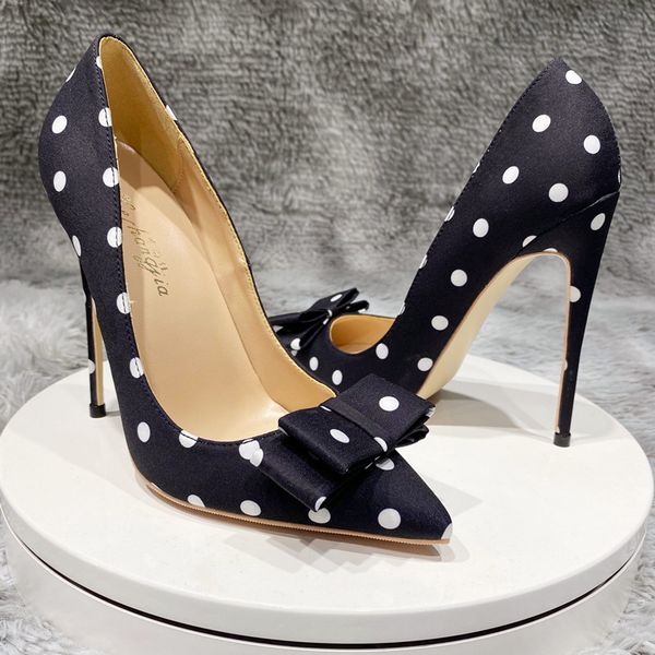 2021 new fashion black satin wave point bow heels 12cm women lady pointed toe party high heeled wedding shoes
2021 new fashion black satin wave point bow heels 12cm women lady pointed toe party high heeled wedding shoes