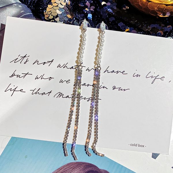 fashion 925 silver needle european and american fashion pearl long fringe earrings female korean refined rhinestone zircon stud earrings fem, Golden
fashion 925 silver needle european and american fashion pearl long fringe earrings female korean refined rhinestone zircon stud earrings fem, Golden