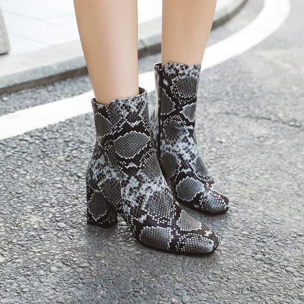 boots 2021 autumn winter ankle for women animal snake pattern pu leather heels booties botas shoes, Black
boots 2021 autumn winter ankle for women animal snake pattern pu leather heels booties botas shoes, Black