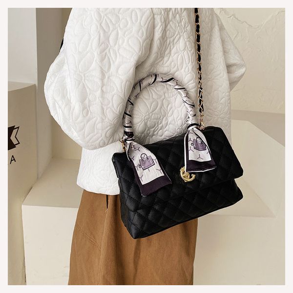fashion embroidered bag rhombic chain female bag leisure small fresh shoulder messenger mobile phone bags
fashion embroidered bag rhombic chain female bag leisure small fresh shoulder messenger mobile phone bags