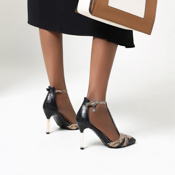 europe station women's shoes summer 2021 new t-type high-heeled shoes with snakeskin tip temperament dress sandals fashion, Black
europe station women's shoes summer 2021 new t-type high-heeled shoes with snakeskin tip temperament dress sandals fashion, Black