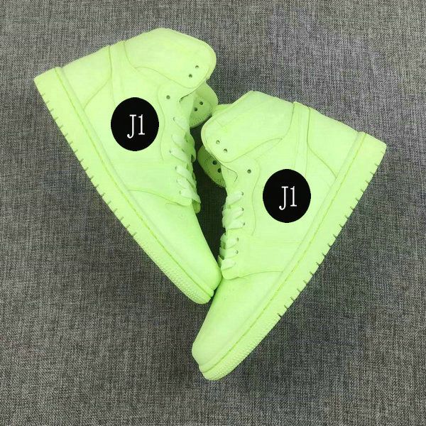 2022 new 1 retro high triple barely volt men/women/kids basketball shoes 1s fluorescent green youth gs sport sneakers
2022 new 1 retro high triple barely volt men/women/kids basketball shoes 1s fluorescent green youth gs sport sneakers