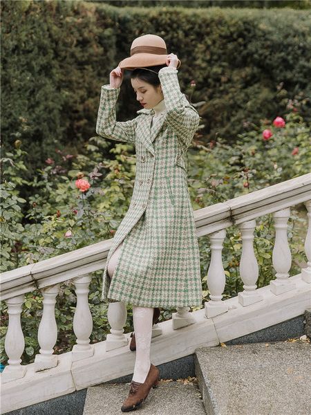 2021 wide-waist midi winter chess mid-calf long coats full collar turned down female wool coat rsc0, Black
2021 wide-waist midi winter chess mid-calf long coats full collar turned down female wool coat rsc0, Black