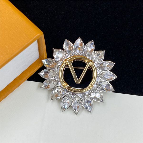 luxury letter diamond brooches women classic crystal pins personality metal alphabet rhinestone brooch with gift box, Gray
luxury letter diamond brooches women classic crystal pins personality metal alphabet rhinestone brooch with gift box, Gray
