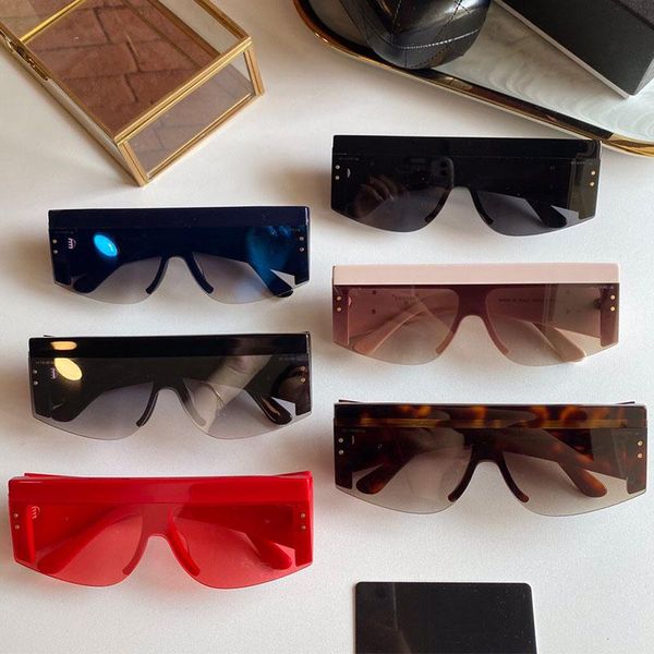 women's sunglasses big square glasses charming and elegant style uv protection 400 lens casual glasses 78215 with original box, White;black
women's sunglasses big square glasses charming and elegant style uv protection 400 lens casual glasses 78215 with original box, White;black