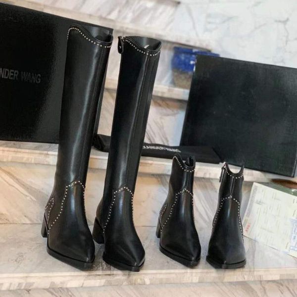 vallu2020 winter new bright rivet comfortable and versatile leather outdoor pointed motorcycle boots, Black
vallu2020 winter new bright rivet comfortable and versatile leather outdoor pointed motorcycle boots, Black