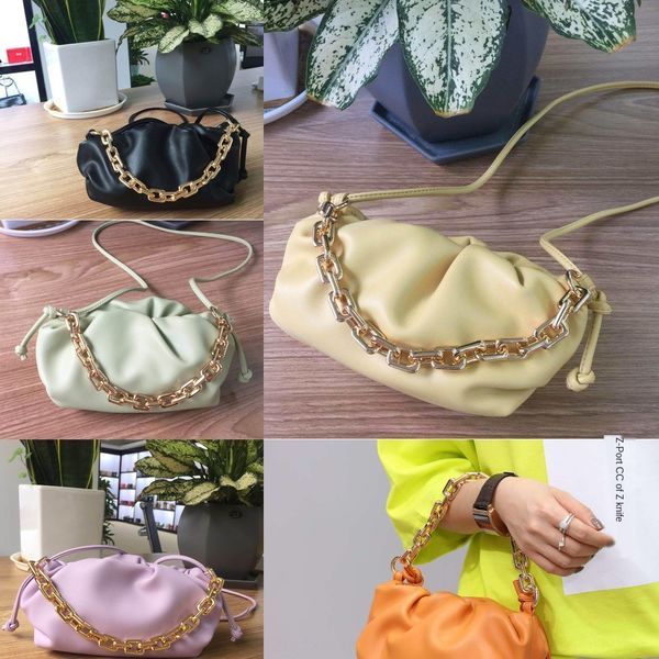small messenger messenger bagck thick chain mini cloud pack 2020 new genuine cowhide underarm bag single shoulder diagonal straddle bag 6xz
small messenger messenger bagck thick chain mini cloud pack 2020 new genuine cowhide underarm bag single shoulder diagonal straddle bag 6xz