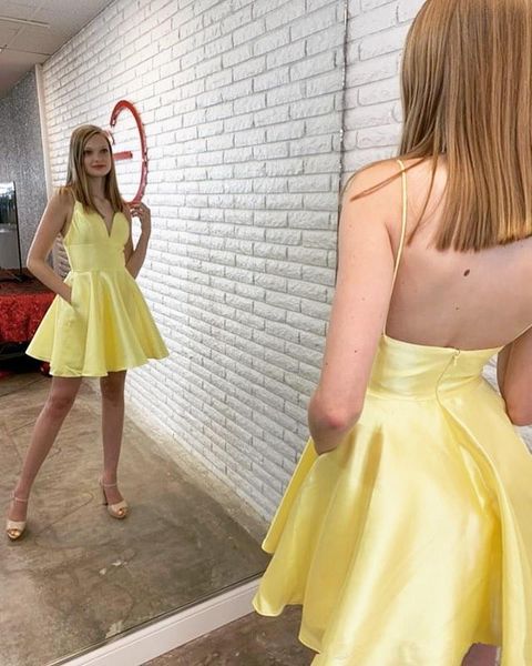 new yellow short homecoming dresses 2021 spaghetti v neck maid of honor dress a line graduation party gowns l114, Blue;pink
new yellow short homecoming dresses 2021 spaghetti v neck maid of honor dress a line graduation party gowns l114, Blue;pink