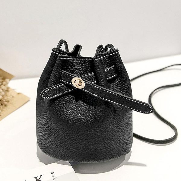 casual brand shoulder bag simple solid color leather bucket bags lychee pattern woman diagonal fashion retro versatile wallet
casual brand shoulder bag simple solid color leather bucket bags lychee pattern woman diagonal fashion retro versatile wallet