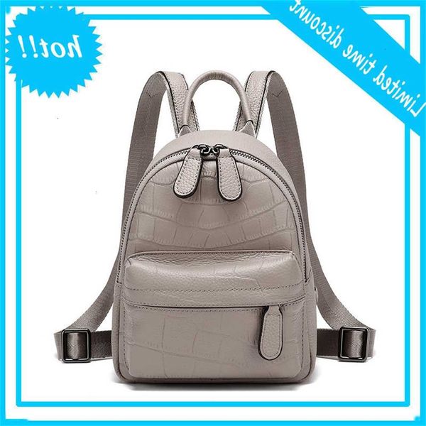 2020 new women's fashion mini bag leather backpack guangzhou 
2020 new women's fashion mini bag leather backpack guangzhou