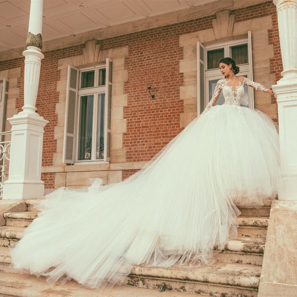 2021 luxury wedding dress beaded lace appliques ball gown weddig dresses custom made long sleeves hollow back bridal gowns, White
2021 luxury wedding dress beaded lace appliques ball gown weddig dresses custom made long sleeves hollow back bridal gowns, White