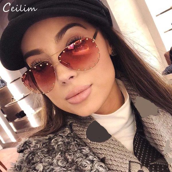 sunglasses 2021 luxury rimless rivet pilot women brand designer oversized gradient mirror sun glasses lady trendy shades1, White;black
sunglasses 2021 luxury rimless rivet pilot women brand designer oversized gradient mirror sun glasses lady trendy shades1, White;black