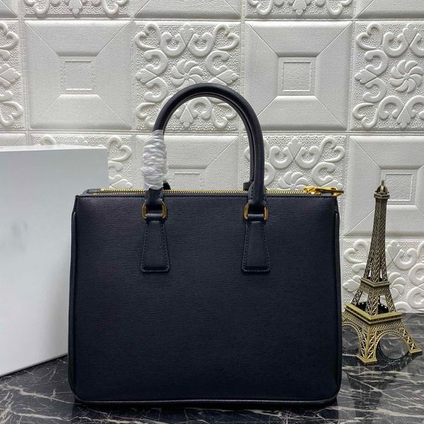 designer bags new style ladies shoulder bag handbag fashion bags handbag wallet mobile phone bag luxury black leather bag ladies gift
designer bags new style ladies shoulder bag handbag fashion bags handbag wallet mobile phone bag luxury black leather bag ladies gift
