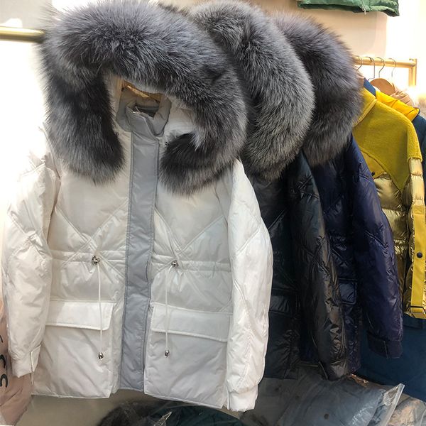 2020 new silver fox fur collar mid-length down women's slim waist short-height padded jacket, Black
2020 new silver fox fur collar mid-length down women's slim waist short-height padded jacket, Black