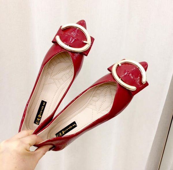 plus size 2020 new fashion shoes woman solid candy color patent pu tip shoes women flats soft bottom casual princess, Black
plus size 2020 new fashion shoes woman solid candy color patent pu tip shoes women flats soft bottom casual princess, Black
