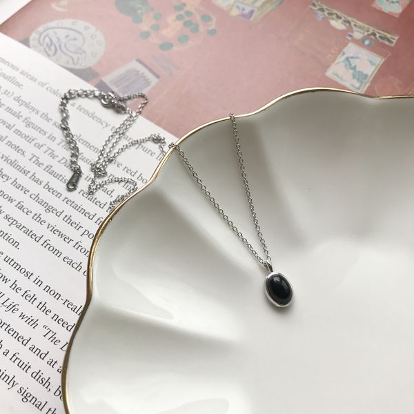 new minimalism 925 sterling silver pendant necklaces handmade oval pendant with black stone designer necklaces with link chain for women
new minimalism 925 sterling silver pendant necklaces handmade oval pendant with black stone designer necklaces with link chain for women