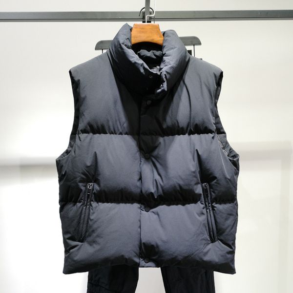 new classic face mens stylist coat printing parka winter vest men women winter feather overcoat north ski jacket down vest coat size s-xxl, Black;white
new classic face mens stylist coat printing parka winter vest men women winter feather overcoat north ski jacket down vest coat size s-xxl, Black;white