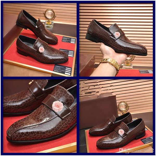 q4 business style rivets men designer dress shoes fashion luxury man leather shoes social sapato male oxfords flats wedding shoes 22, Black
q4 business style rivets men designer dress shoes fashion luxury man leather shoes social sapato male oxfords flats wedding shoes 22, Black