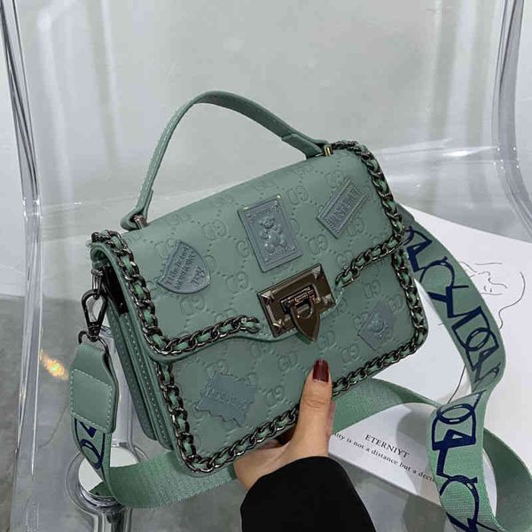 2022 factory wholesale high sense female korean fashion single shoulder messenger bag simple and versatile broadband retro small square bag
2022 factory wholesale high sense female korean fashion single shoulder messenger bag simple and versatile broadband retro small square bag