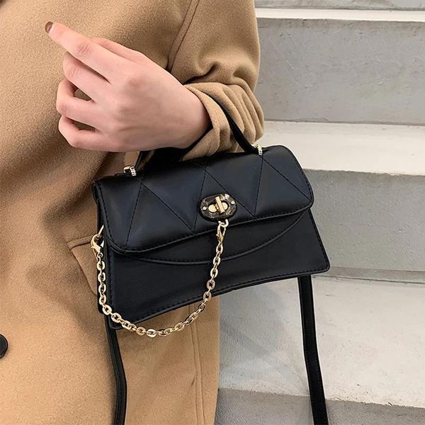 shoulder bags handbags 2021 women's fashion small pu leather bag designer famous solid color chain crossbody purses
shoulder bags handbags 2021 women's fashion small pu leather bag designer famous solid color chain crossbody purses