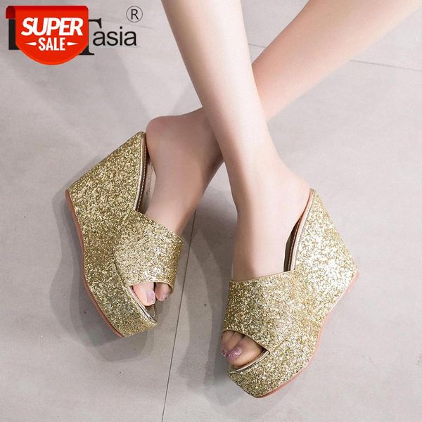 doratasia ladies summer fashion shining glitters sandals outdoor platform slippers women high wedges shoes woman #tv5y, Black
doratasia ladies summer fashion shining glitters sandals outdoor platform slippers women high wedges shoes woman #tv5y, Black