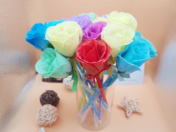 creative fashion bright powder colorful roses flower ballpoint pen romantic valentine day gift for girlfriend
creative fashion bright powder colorful roses flower ballpoint pen romantic valentine day gift for girlfriend