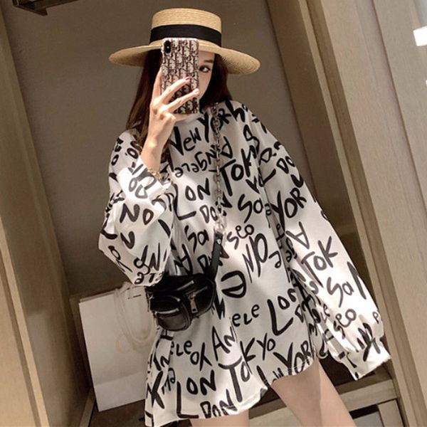 new autumn 2019 hong kong style personalized letter print medium and long mesh red loose long sleeve t-shirt t-shirt women ins fashion i, White
new autumn 2019 hong kong style personalized letter print medium and long mesh red loose long sleeve t-shirt t-shirt women ins fashion i, White
