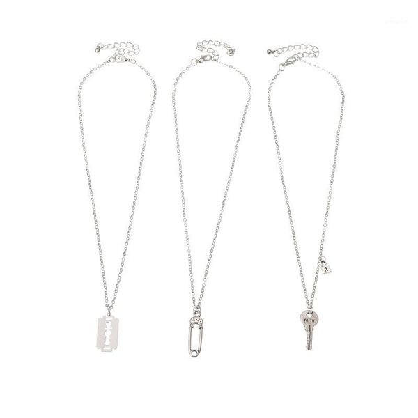 chokers key lock pin blade punk choker necklace for women jewelry collares friends chains girl accessories aesthetics suspension xl102441, Golden;silver
chokers key lock pin blade punk choker necklace for women jewelry collares friends chains girl accessories aesthetics suspension xl102441, Golden;silver