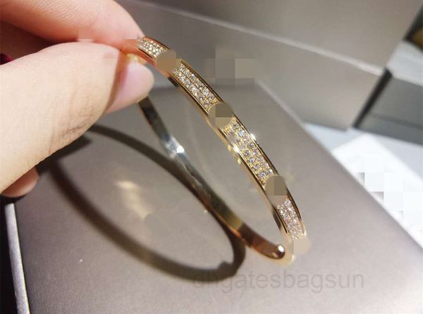 kajia bracelet titanium steel plated 18k gold love narrow version sky star classic screw pattern wide smooth four diamond n3q0, Black
kajia bracelet titanium steel plated 18k gold love narrow version sky star classic screw pattern wide smooth four diamond n3q0, Black