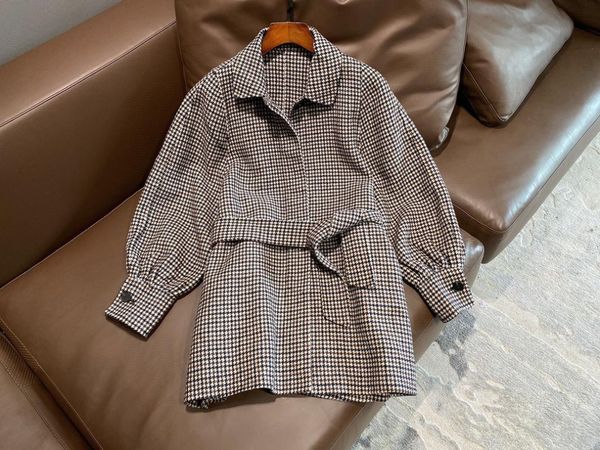 long coat in the winter of 2021 ms cloth leisure or lend a undertakes small plaid coat, Black
long coat in the winter of 2021 ms cloth leisure or lend a undertakes small plaid coat, Black