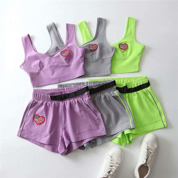 comfortable summer 2020 new leisure and sportswear fashion short sleeve three color loose two piece set for women, Gray
comfortable summer 2020 new leisure and sportswear fashion short sleeve three color loose two piece set for women, Gray